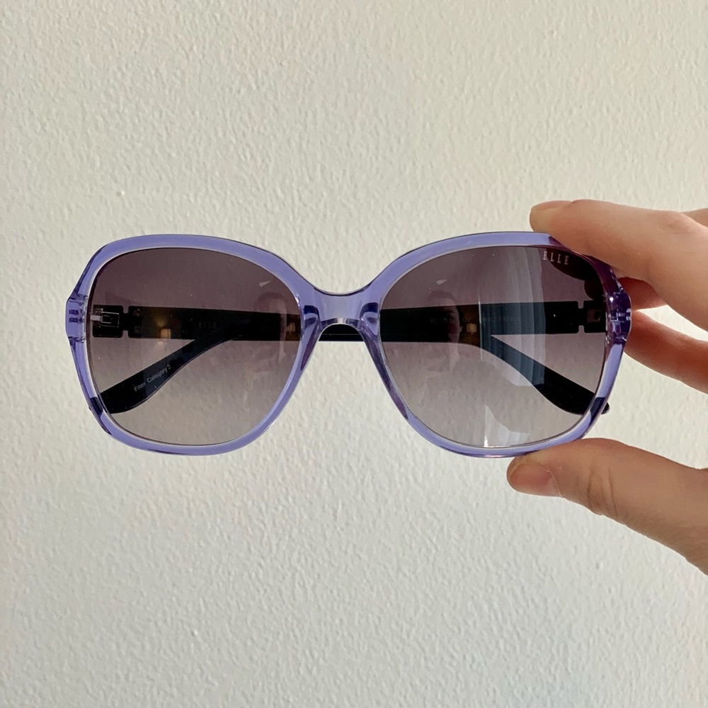 NWOT Elle sunglasses